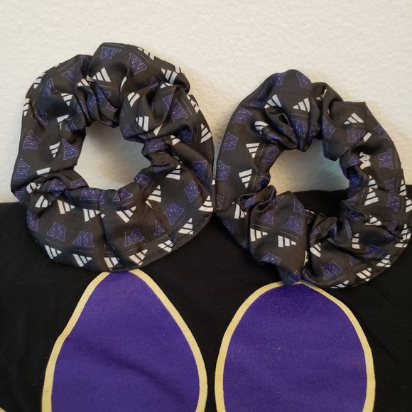 Washington Huskies Dawg Paw T Shirt + UW Items - Picture 7 of 8